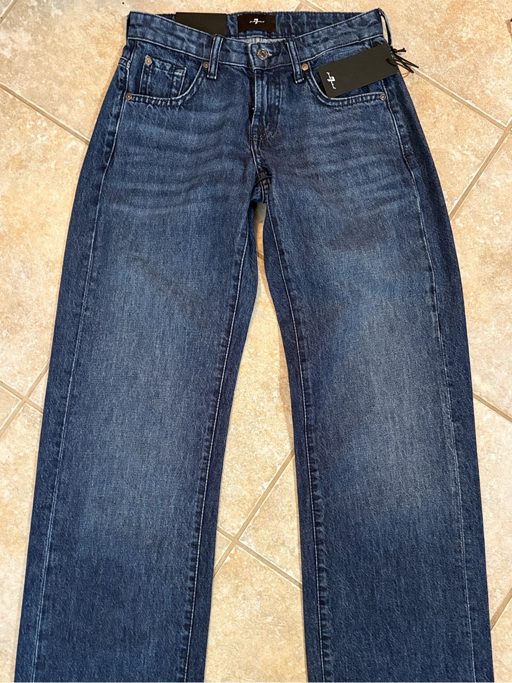 7 For All Mankind Women's Low Straight Jeans Kendallville dark wash